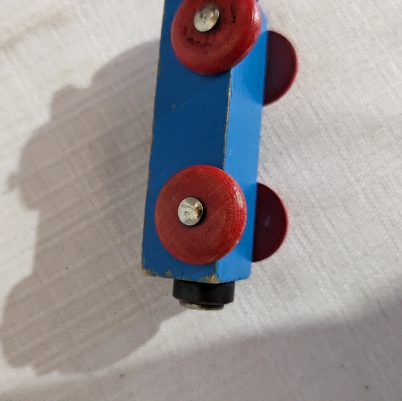 VTG Wooden Train Engine,log hauler w/log  toy wood wheels Thomas Brio compatible - Picture 16 of 16